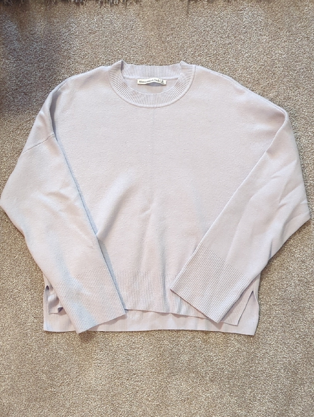 Abercrombie & Fitch Light Lilac Crewneck Sweater M